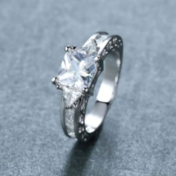 Size 9 Square Cut White Zircon Princess Style Ring for special gift New - Picture 8 of 12